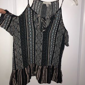 Monteau Cold shoulder Peplum blouse, Sz M